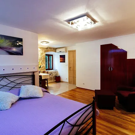 بيت ضيافة House Sandra