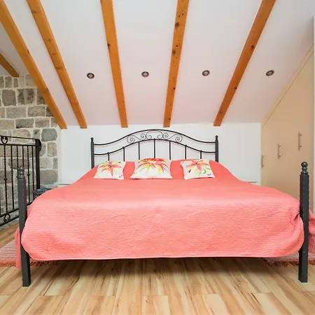 بيت ضيافة House Sandra