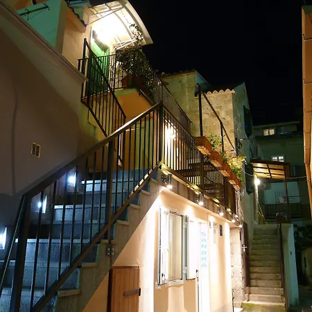 House Sandra 3* Сплит