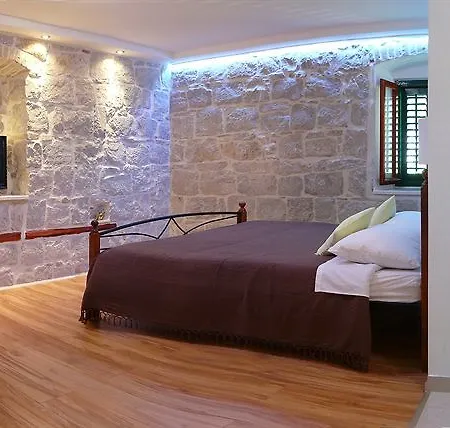 House Sandra Gasthuis 3*
