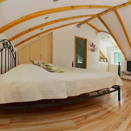 House Sandra Гостевой дом Сплит