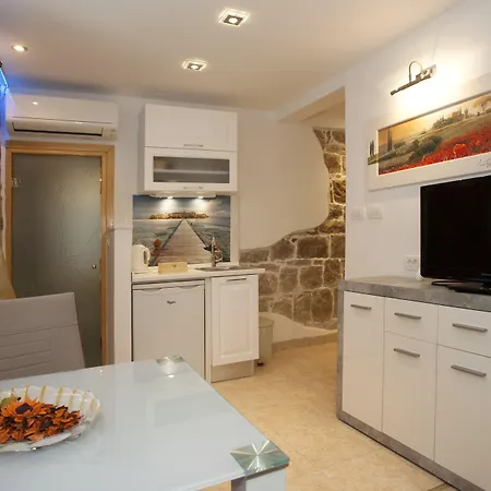 Pensión House Sandra Split