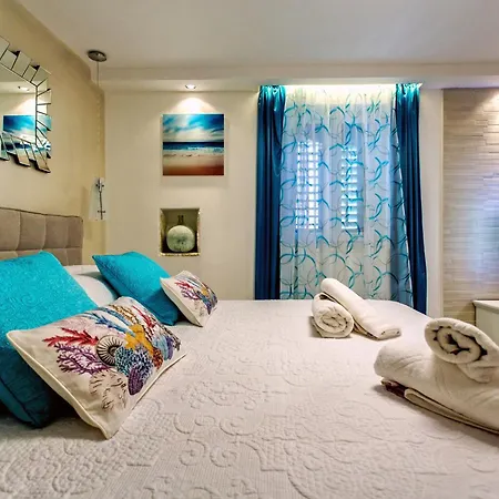 Гостевой дом House Sandra 3*