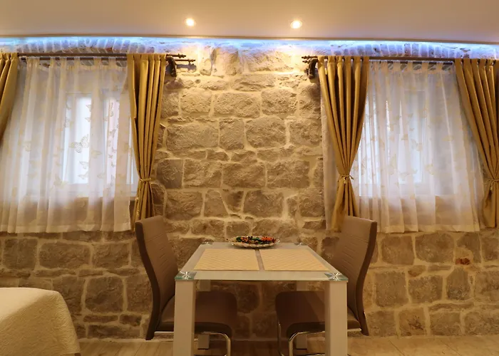 House Sandra 3* Split