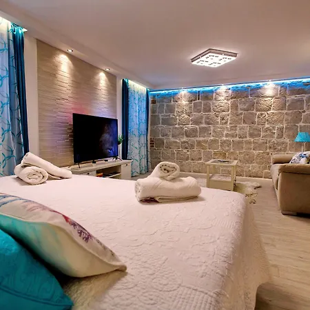 House Sandra Gostinjska kuća 3*